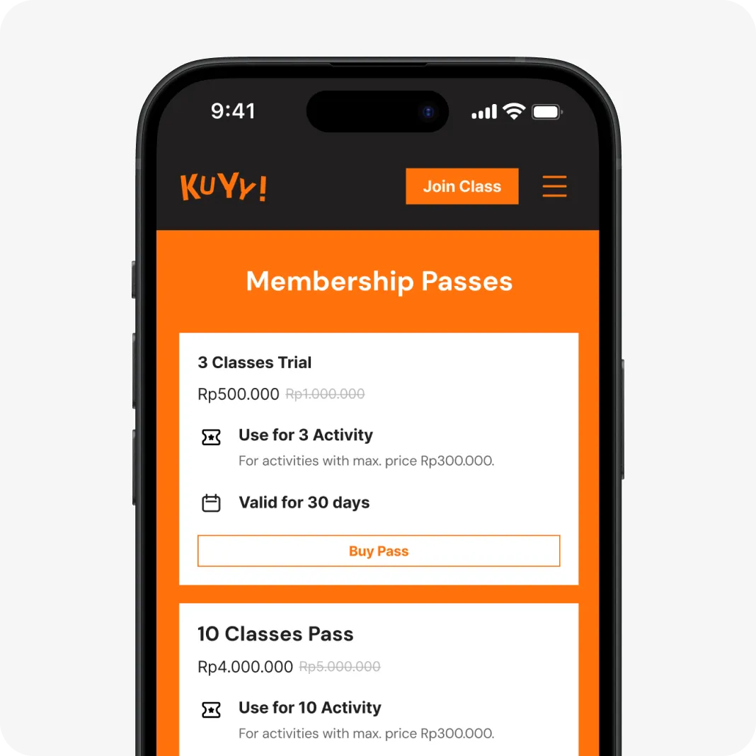 Tampilan membership pass dan voucher di website KUYY! untuk Bisnis